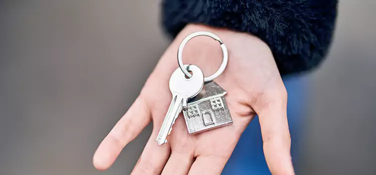 Trusted Broken Key Extraction Sparks